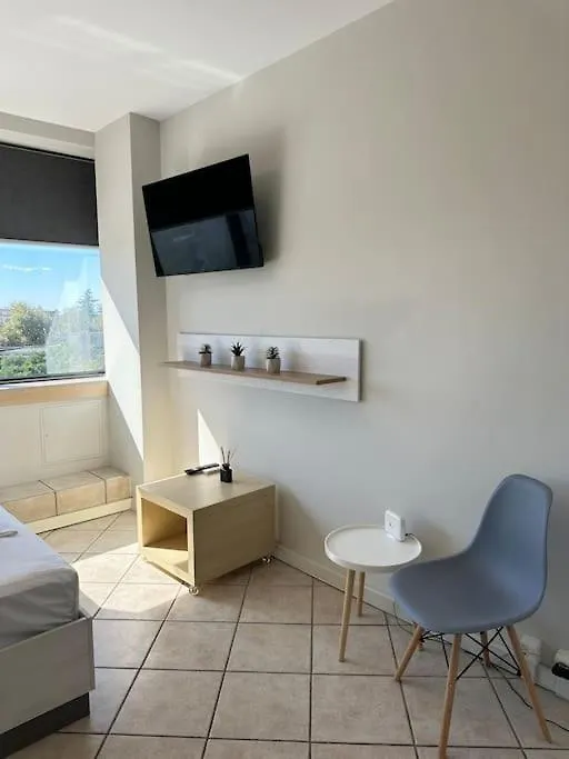 Liberty Luxury Bythesbnb Thessaloniki